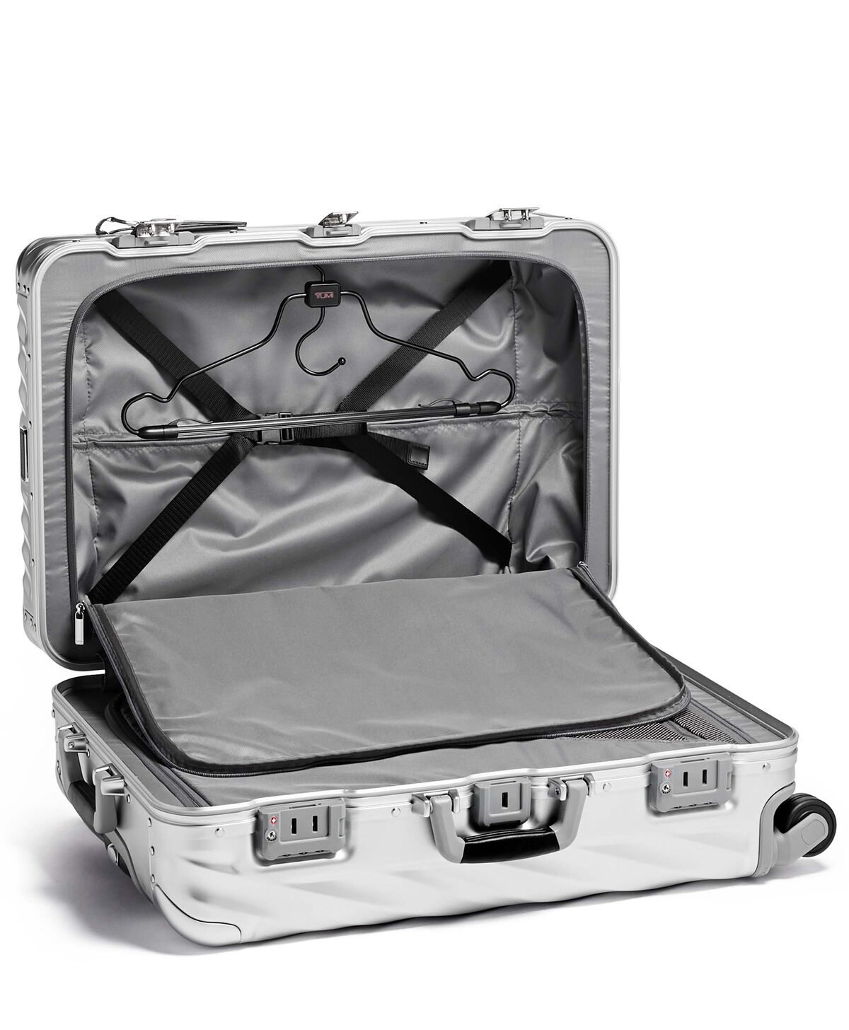 TUMI 19 Degree Aluminium SHORT TRIP PACKING Silver