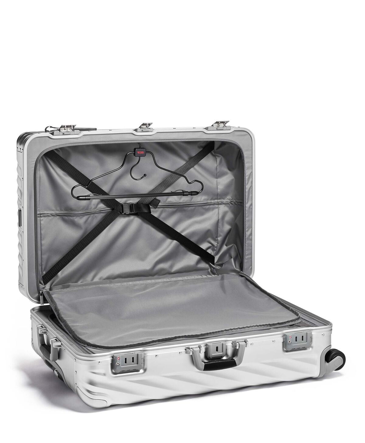 TUMI 19 Degree Aluminium EXTENDED TRIP PACKING Silver