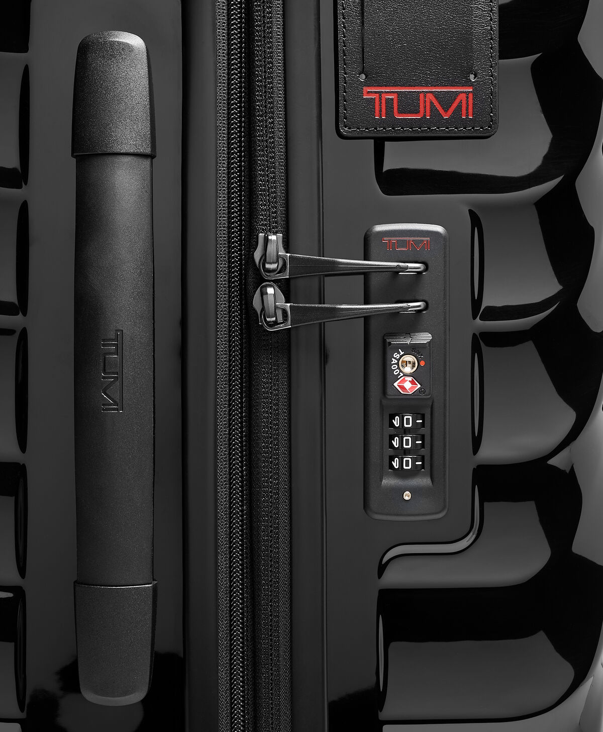 TUMI 19 Degrees ST EXP 4 WHL P/C  Black