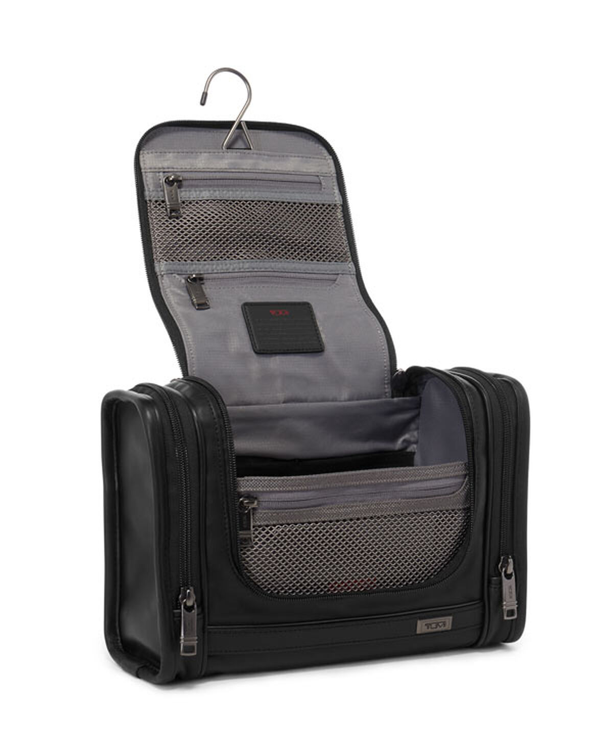 TUMI Alpha 3 HANGING TRAVEL KIT  Black