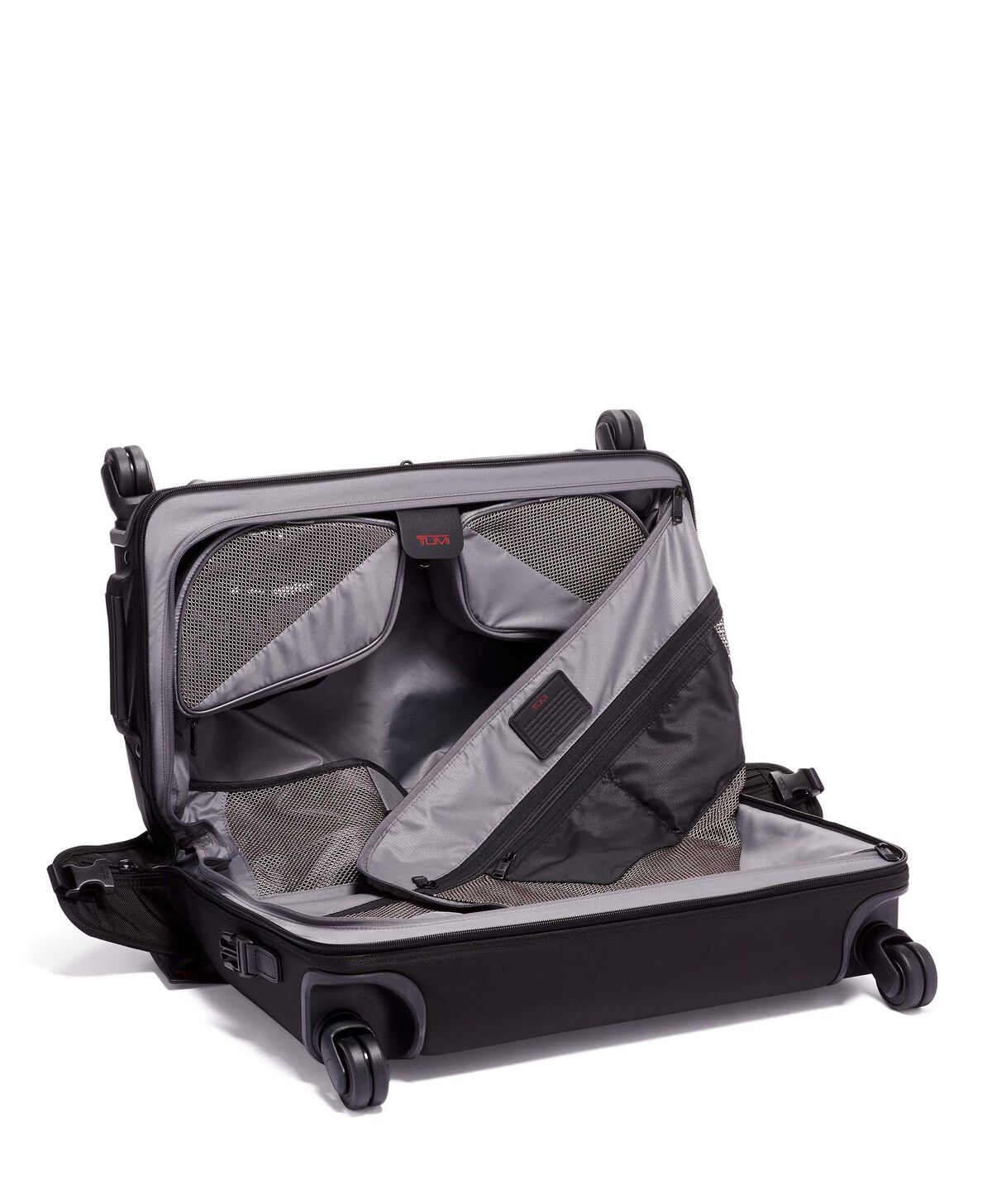 TUMI Alpha 3 GARMENT 4 WHL C/O Black