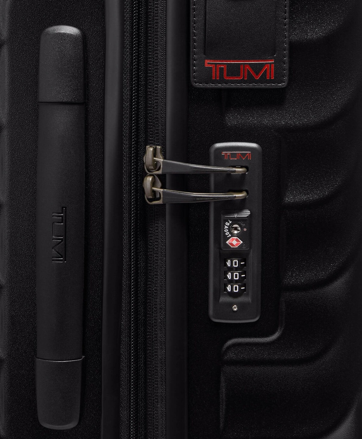 TUMI 19 Degree ST EXP 4 WHL P/C  Black Textured