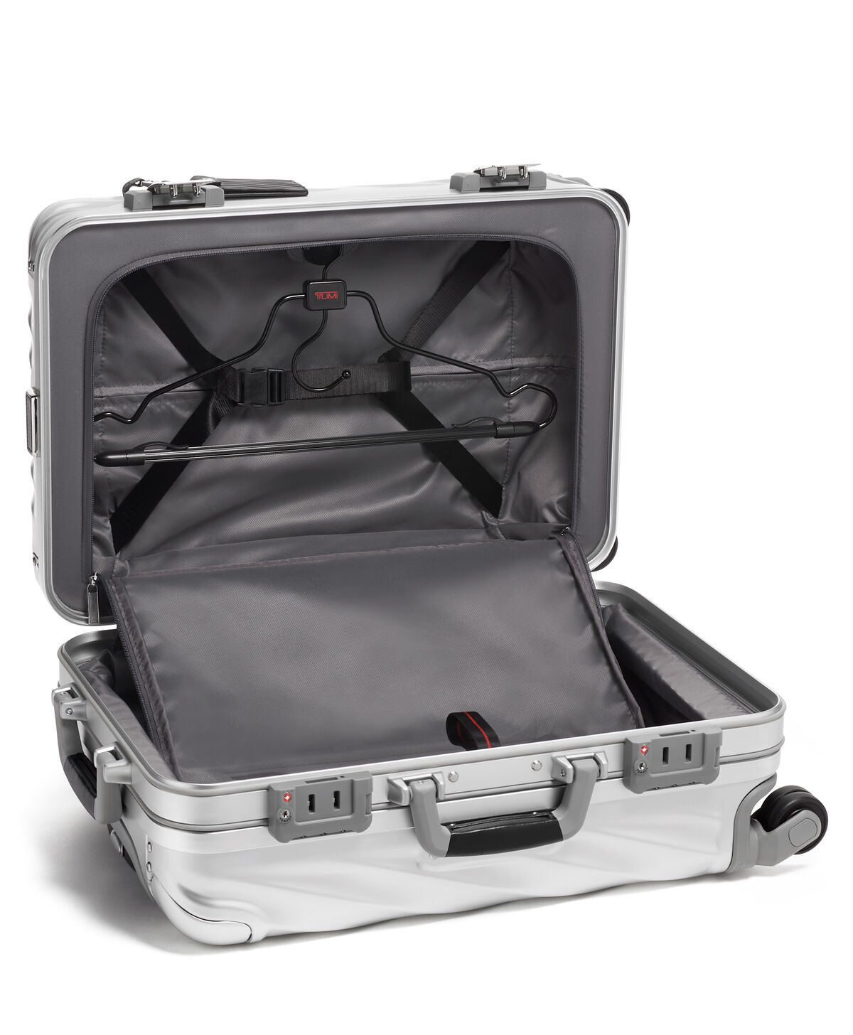 TUMI 19 Degree Aluminium INTL EXP CARRY-ON Silver