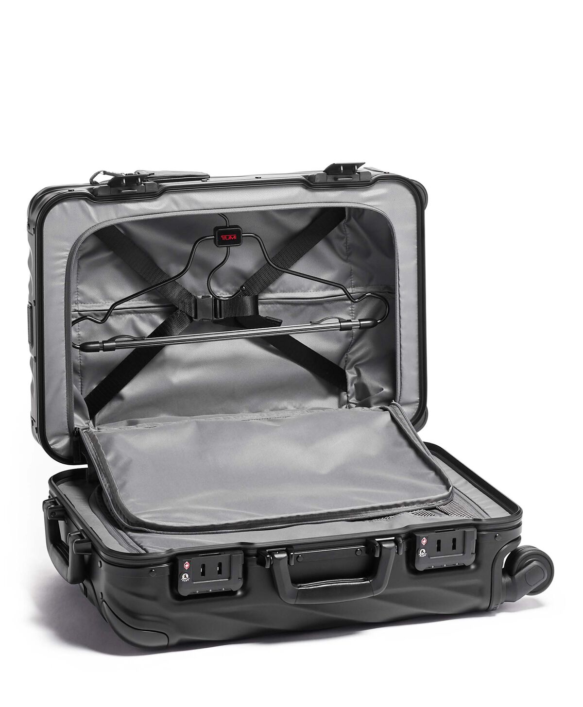 TUMI 19 Degree Aluminium INTERNATIONAL CARRY-ON Matte Black