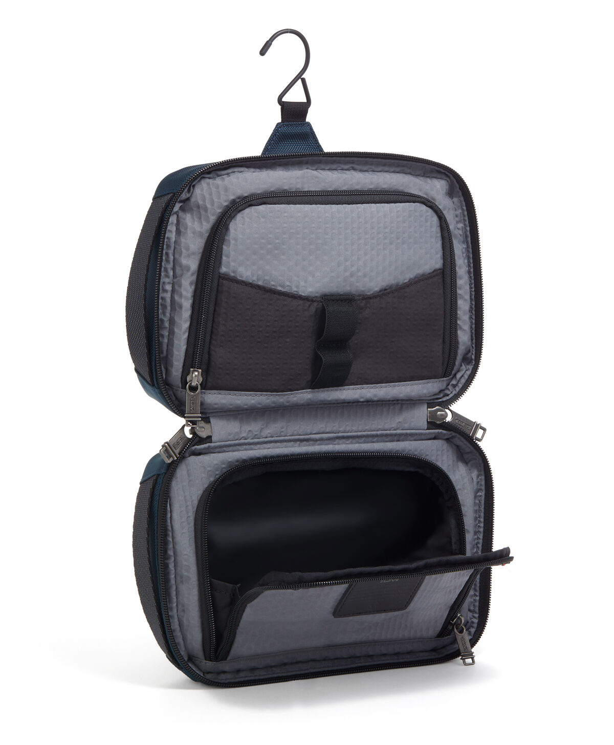 TUMI Alpha Bravo RESPONSE TRAVEL KIT  Navy