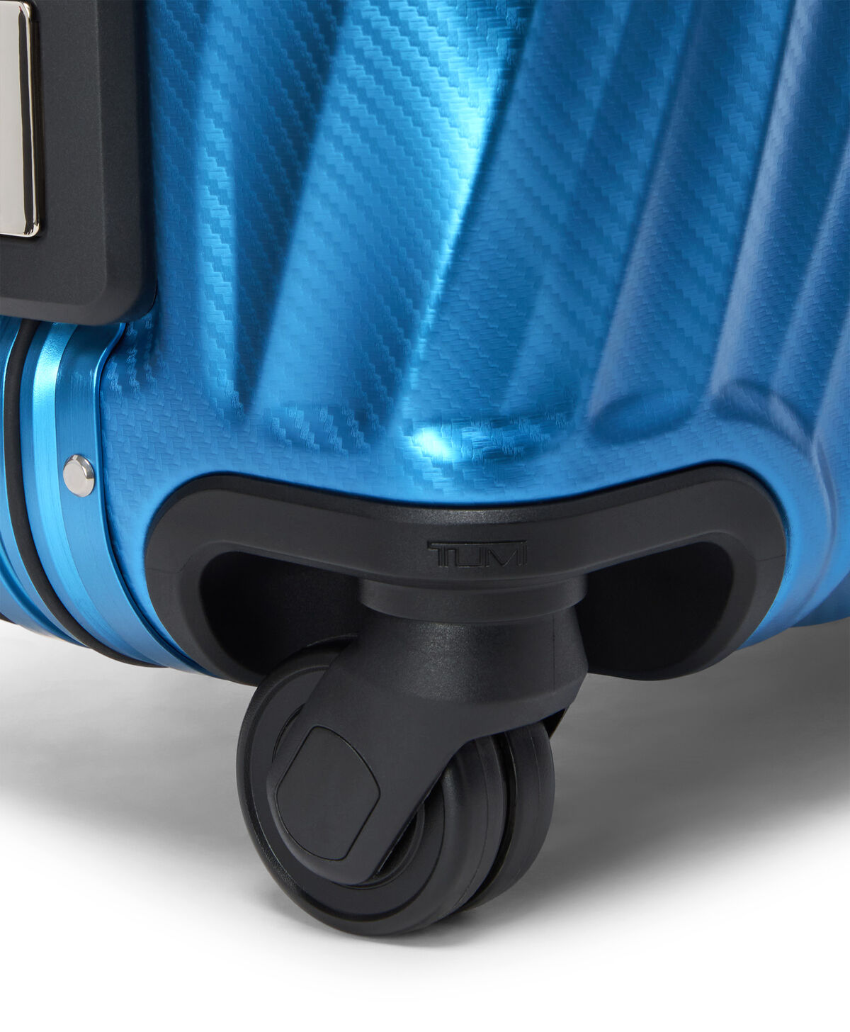 19 Degree Aluminium Large Cabin | TUMI Large Cabin