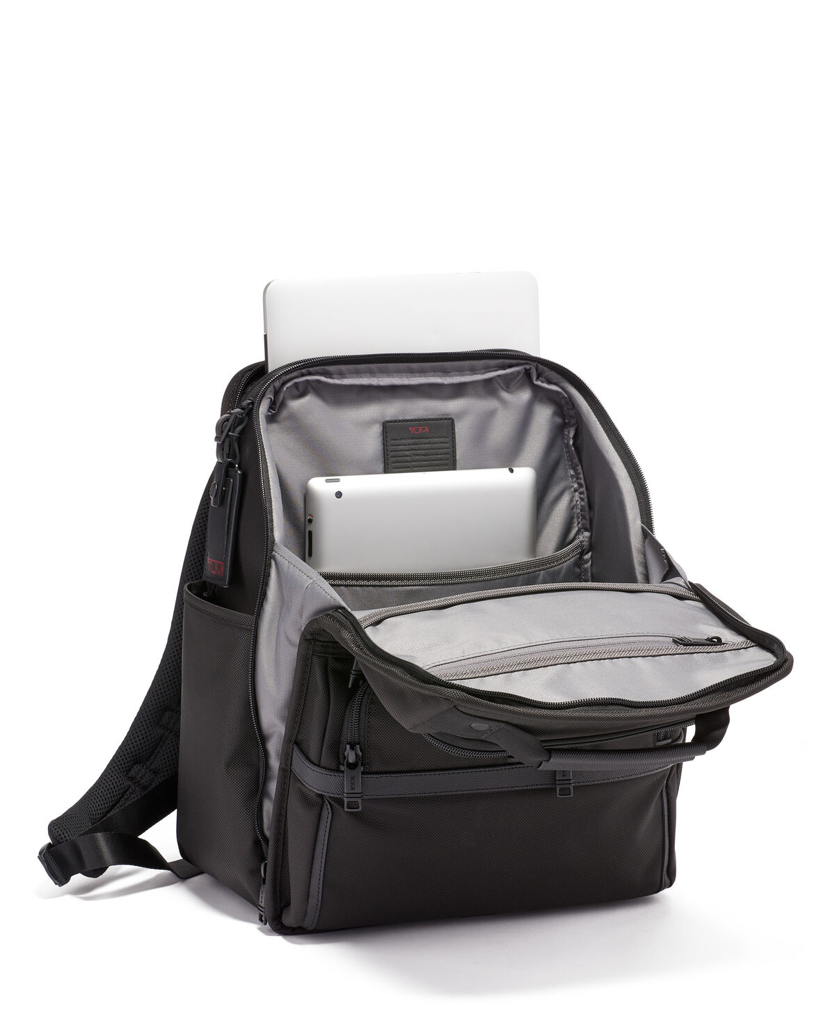 TUMI Alpha 3 COMPACT LAPTOP BRIEF PACK Black TUMI Alpha 3 COMPACT LAPTOP BRIEF PACK Black
