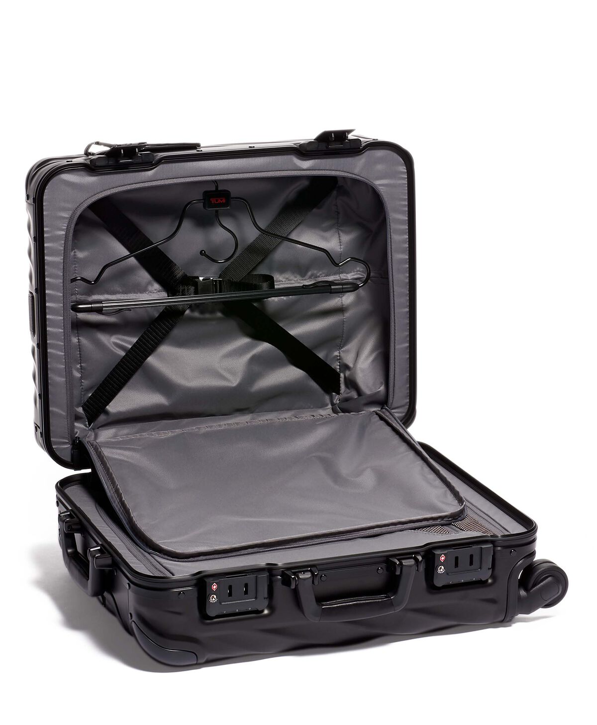 TUMI 19 Degree Aluminium CONTINENTAL CARRY-ON Matte Black