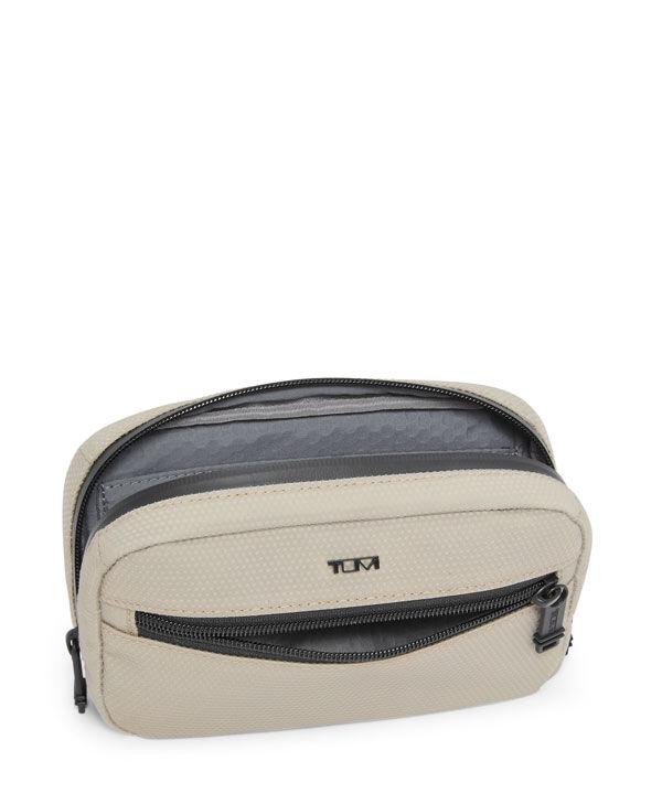 TUMI