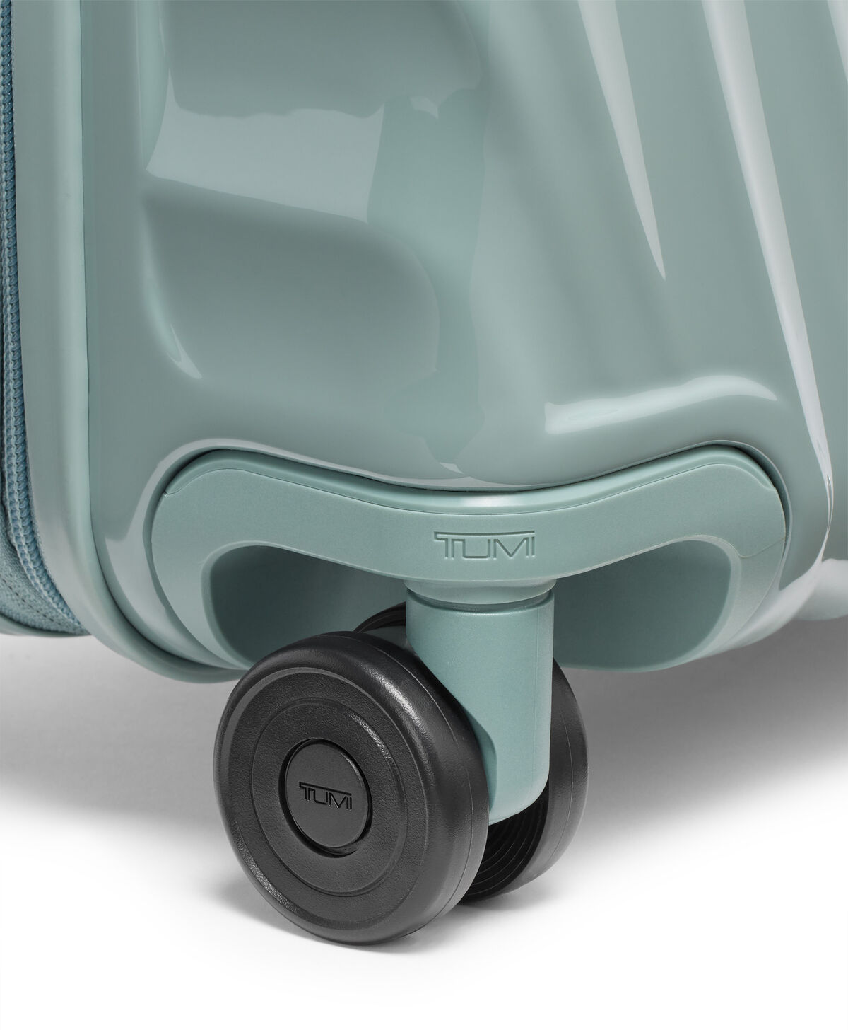 TUMI International Expandable Carry-On 55 cm