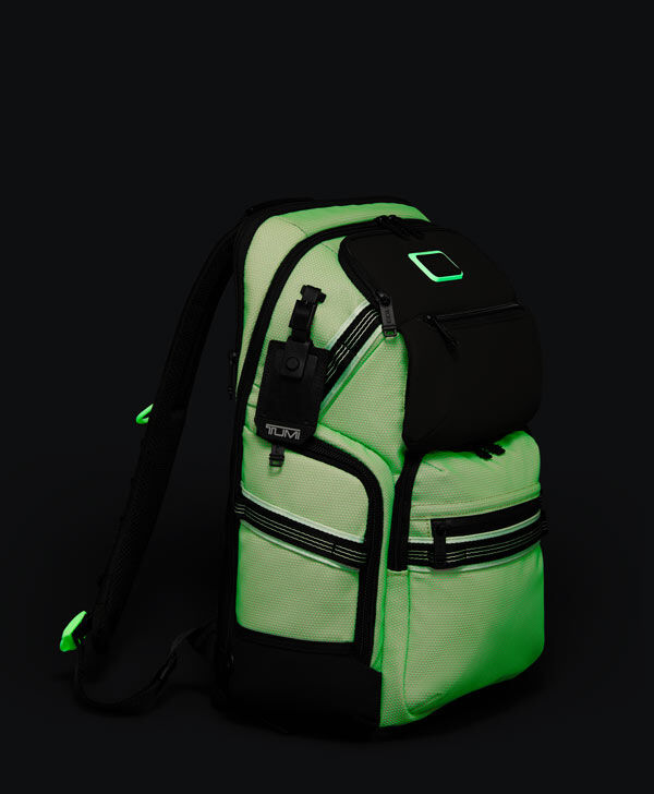 TUMI　ALPHA BRAVO　ボディバッグ Amazon.com | TUMI - Alpha Bravo Esports Pro Sling Pack - Fits 60