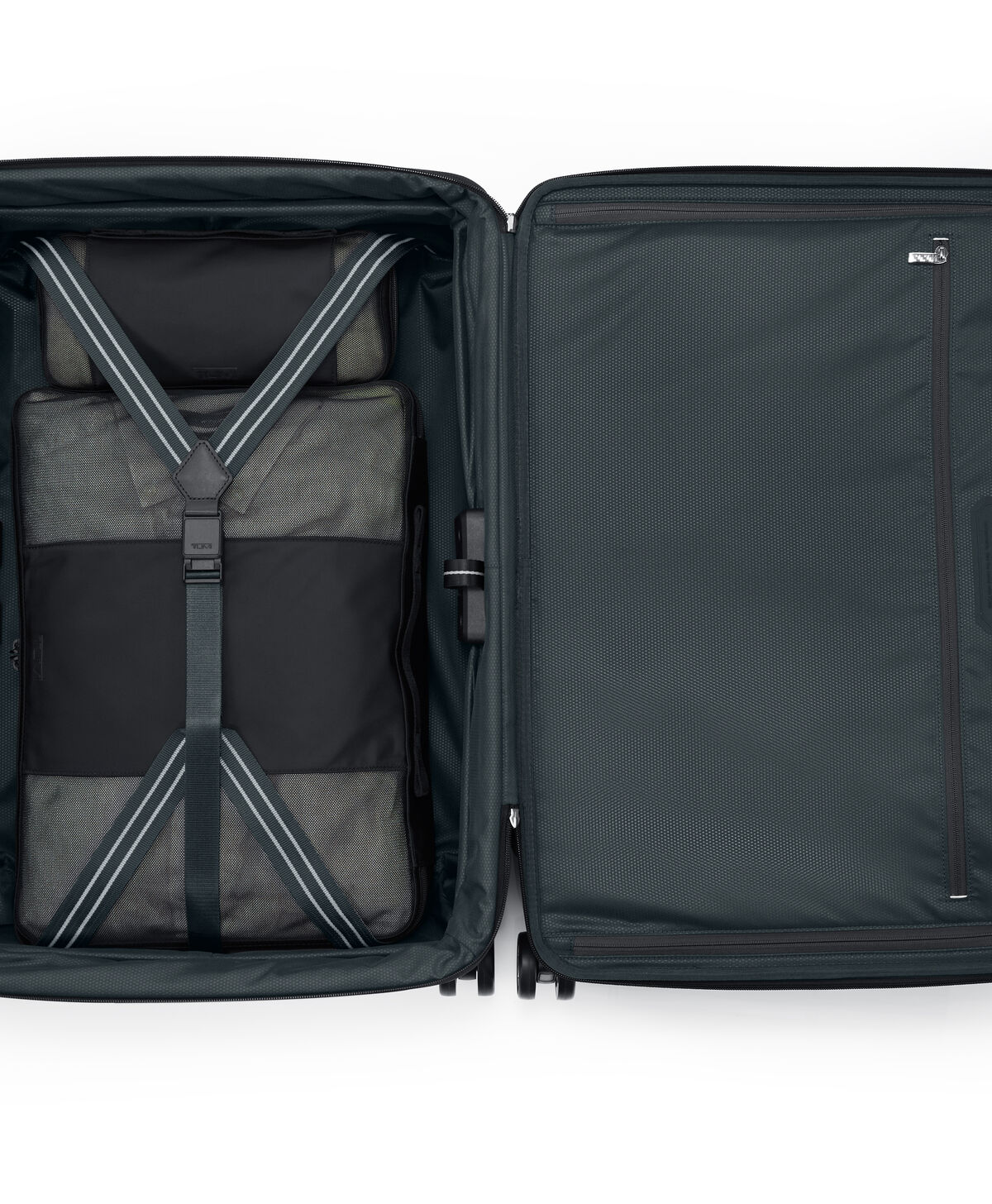 Arriv&eacute; Medium Dual Access Expandable Checked