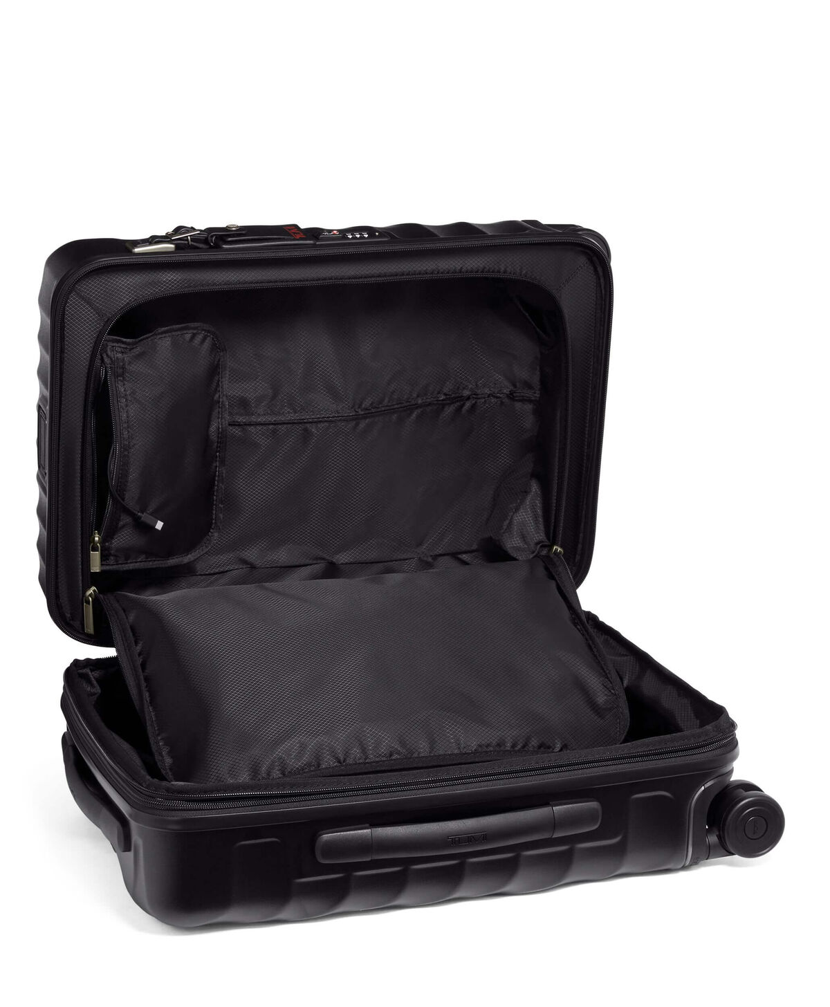 TUMI 19 Degree INTL EXP 4 WHL C/O  Black Textured