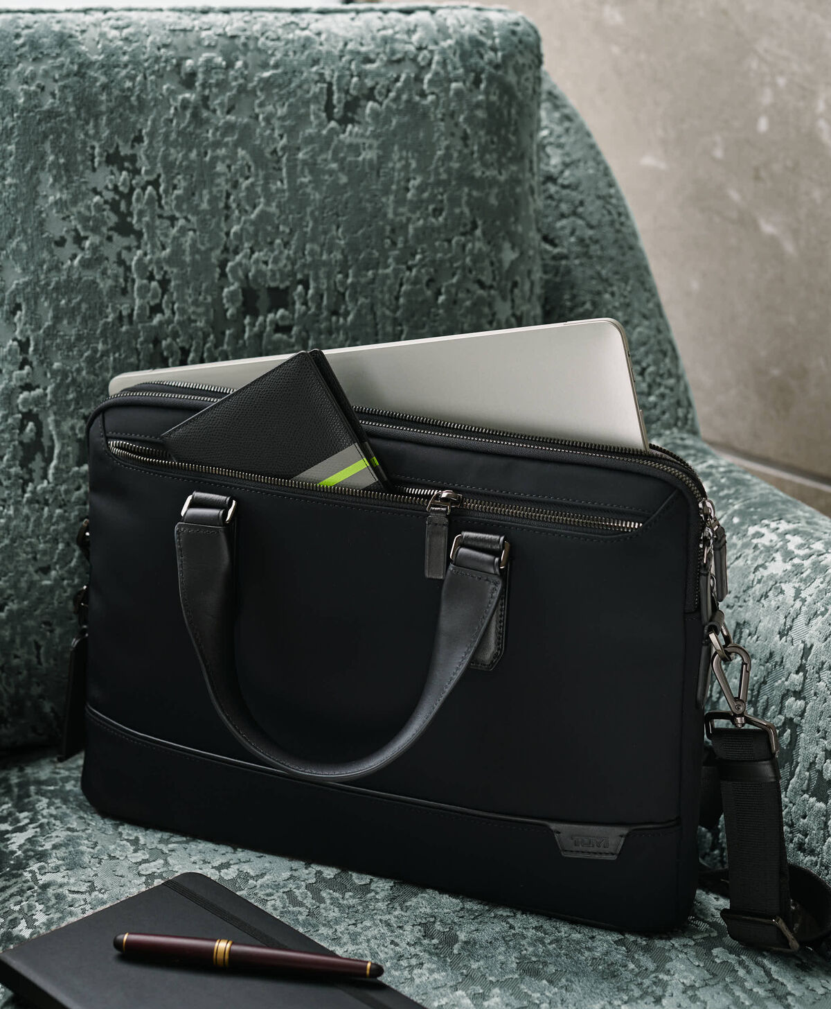 TUMI Harrison SYCAMORE SLIM BRIEF  Black